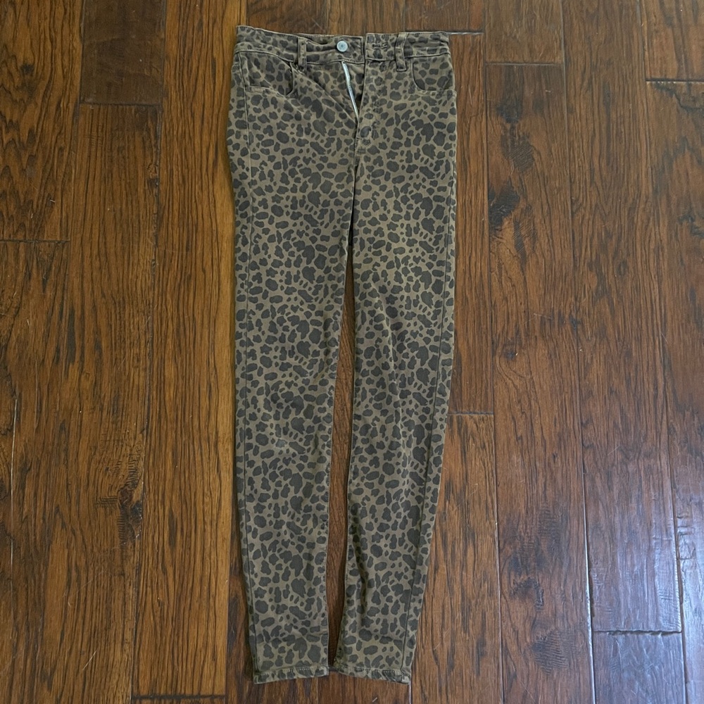 High rise leopard American Eagle jeggings